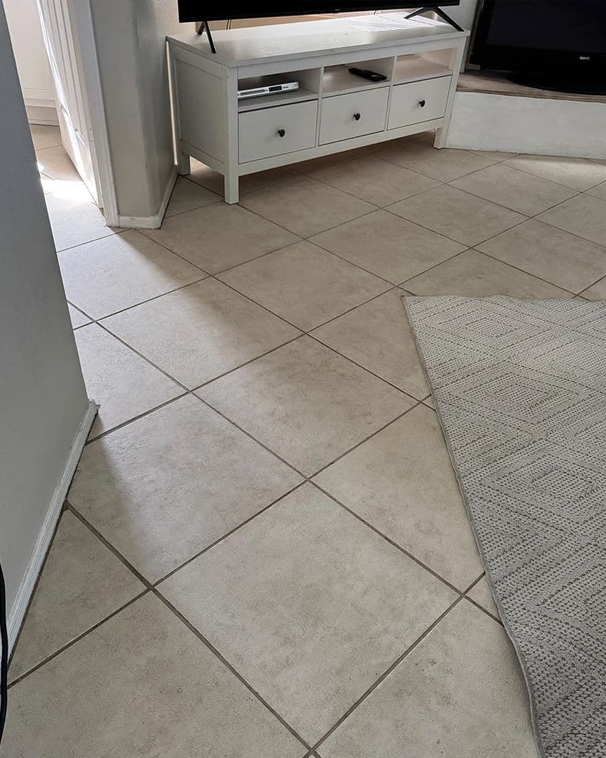 Entry tile and grout, after cleaning